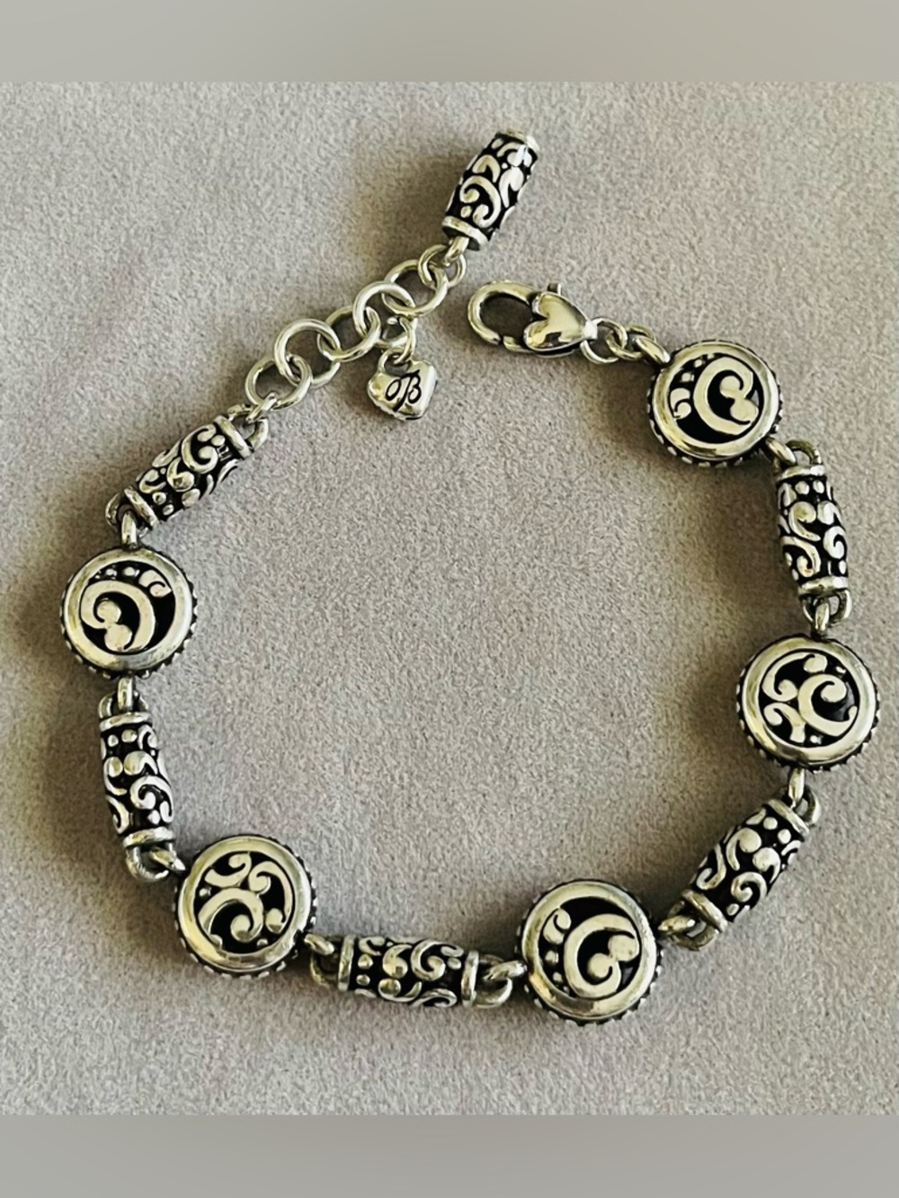 BRIGHTON “MISSION PIERCED” SILVER PLATED LINKED BRACELET 9” LONG NEVER WORN